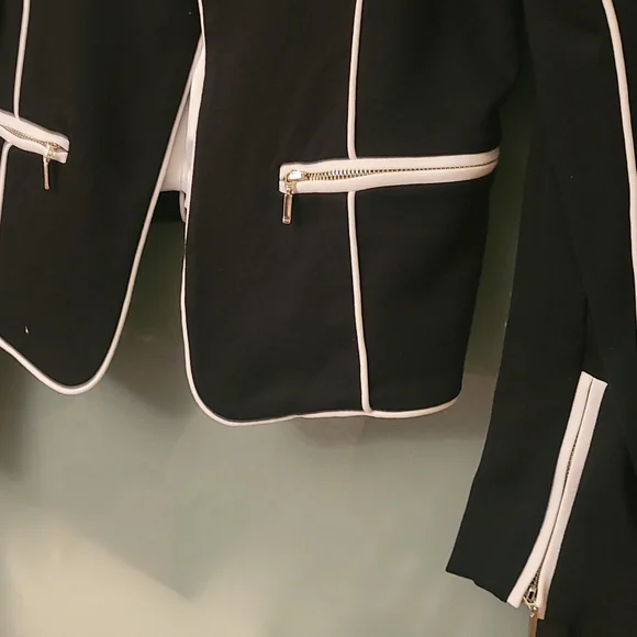 BLAZER - Picture 3 of 4